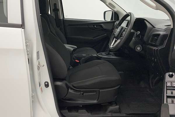 2020 Isuzu D-MAX SX High Ride Rear Wheel Drive