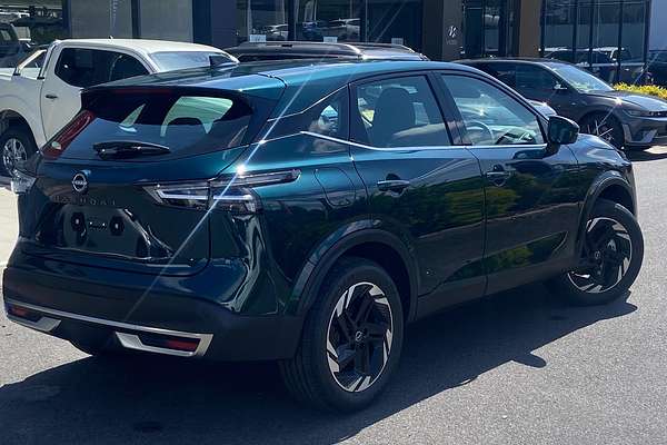 2025 Nissan QASHQAI ST-L J12