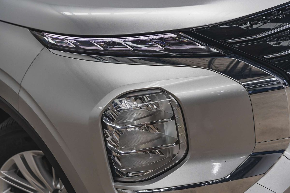 2023 Mitsubishi Outlander ES ZM