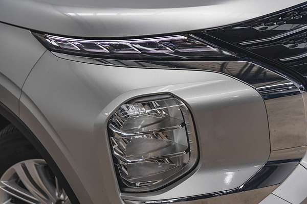 2023 Mitsubishi Outlander ES ZM