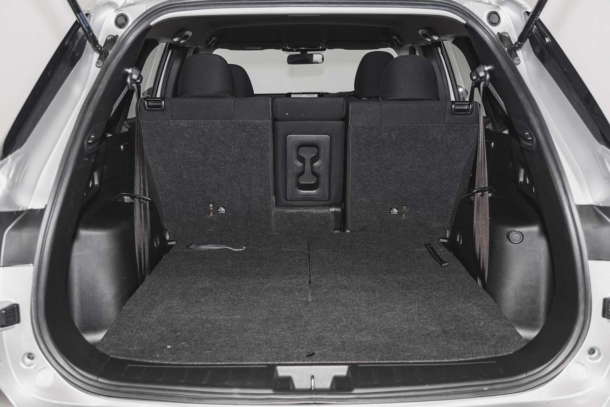 2023 Mitsubishi Outlander ES ZM