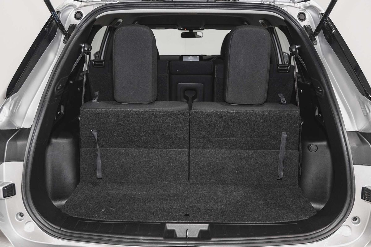 2023 Mitsubishi Outlander ES ZM