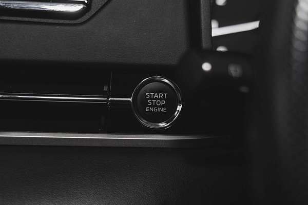 2023 Mitsubishi Outlander ES ZM