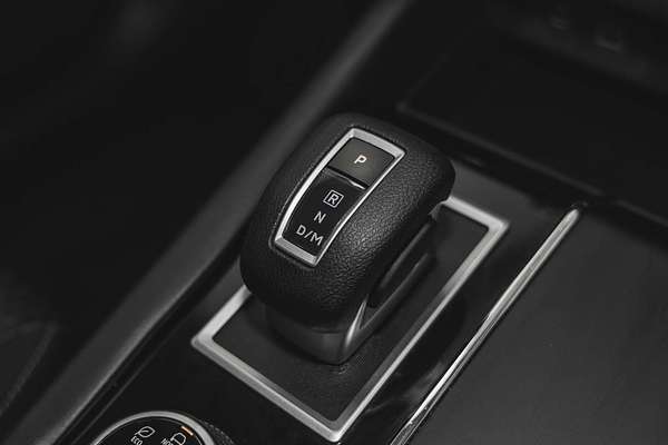 2023 Mitsubishi Outlander ES ZM