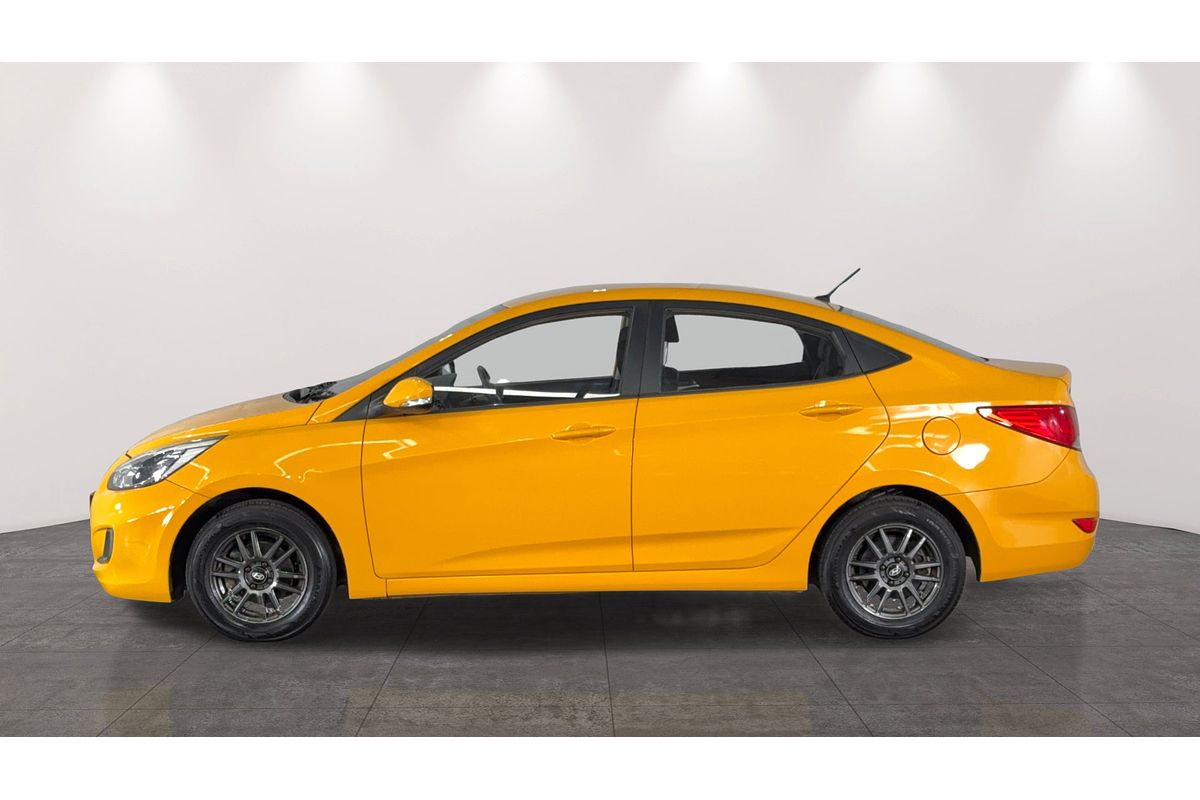 2017 Hyundai Accent Active RB4