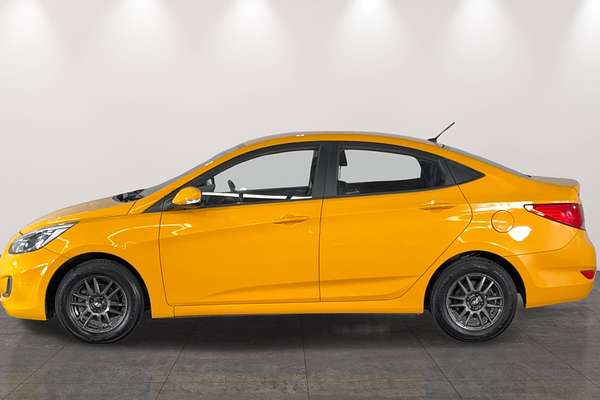 2017 Hyundai Accent Active RB4