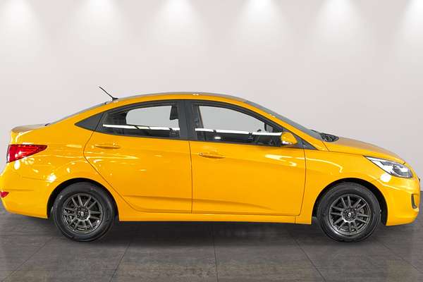 2017 Hyundai Accent Active RB4