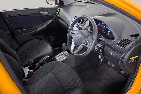 2017 Hyundai Accent Active RB4