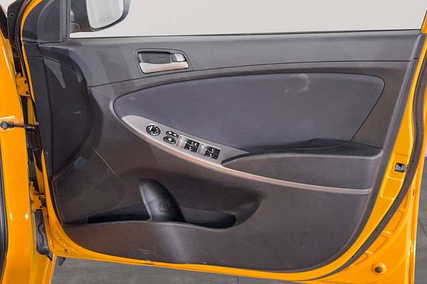 2017 Hyundai Accent Active RB4