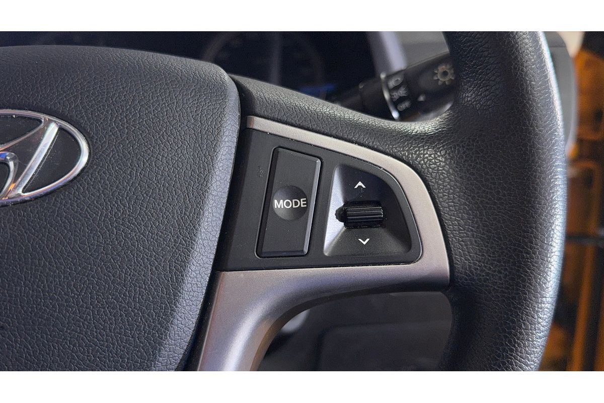 2017 Hyundai Accent Active RB4