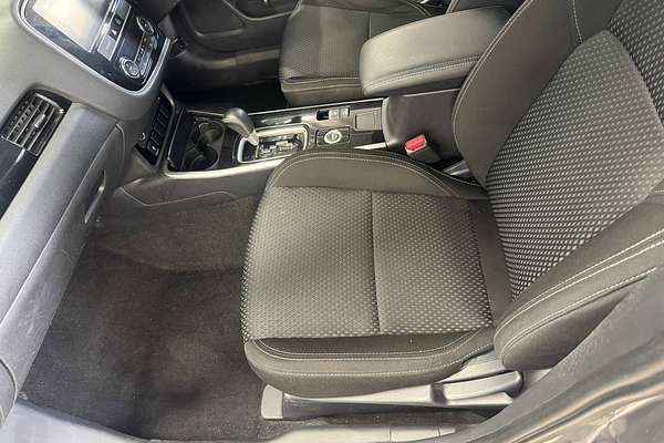 2019 Mitsubishi Outlander ES ZL