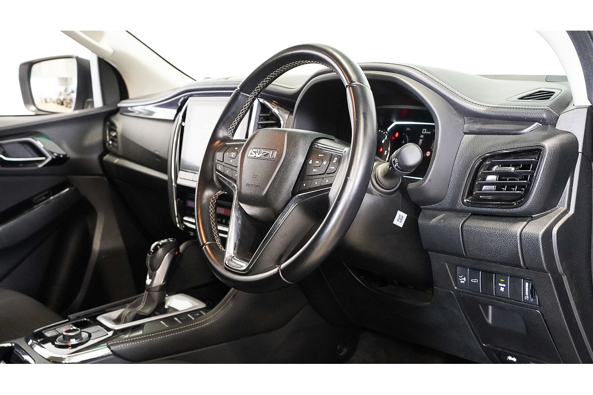 2023 Isuzu MU-X LS-U