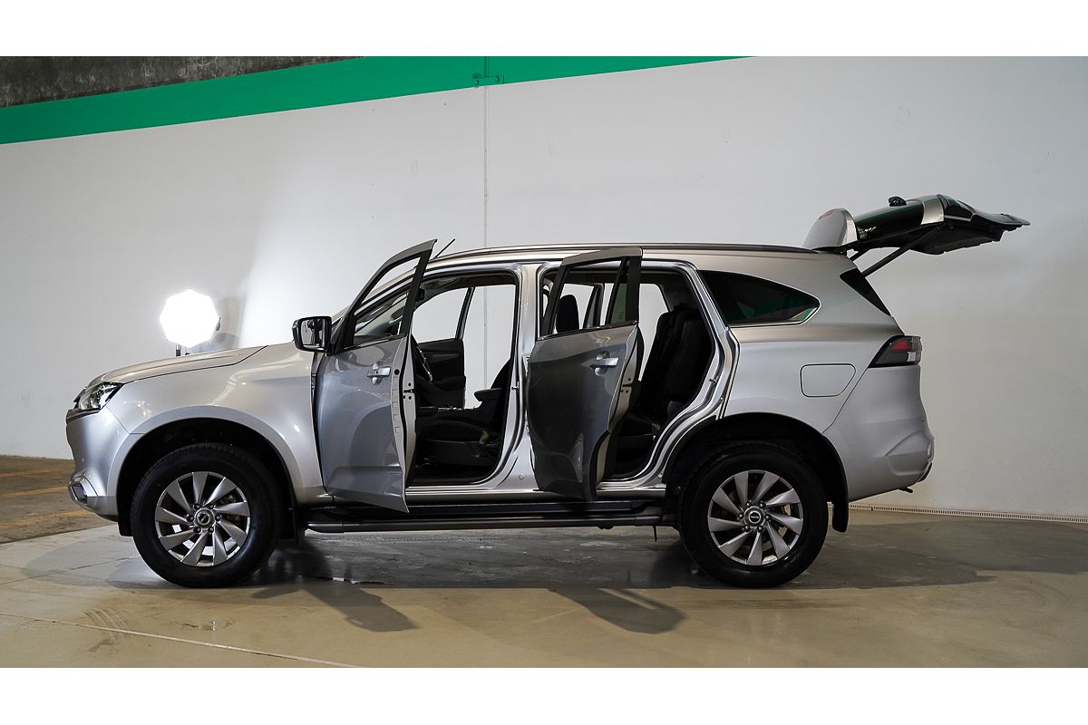 2023 Isuzu MU-X LS-U