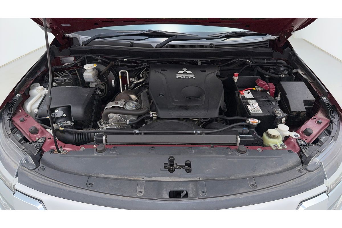 2017 Mitsubishi Pajero Sport GLS QE