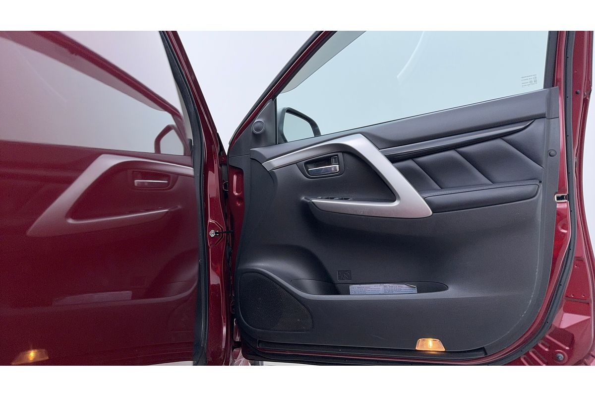 2017 Mitsubishi Pajero Sport GLS QE