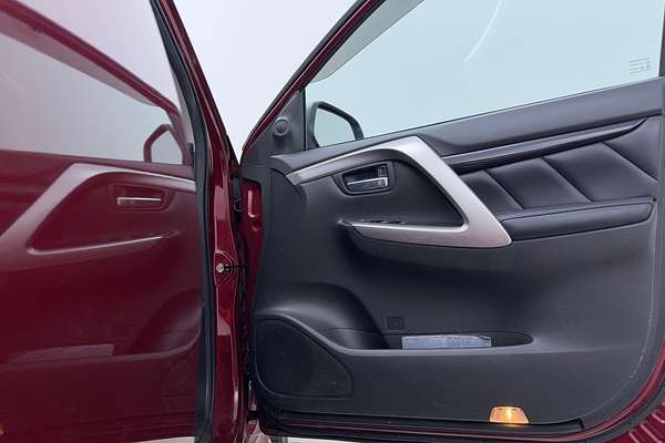 2017 Mitsubishi Pajero Sport GLS QE