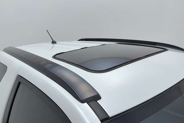 2015 Suzuki Grand Vitara Navigator JB