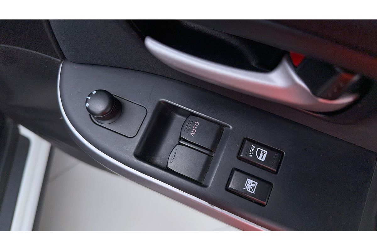 2015 Suzuki Grand Vitara Navigator JB