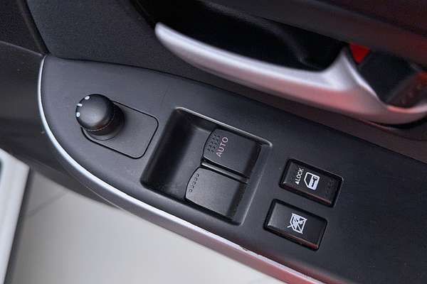 2015 Suzuki Grand Vitara Navigator JB