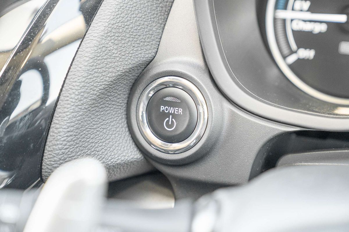 2024 Mitsubishi Eclipse Cross PHEV ES YB