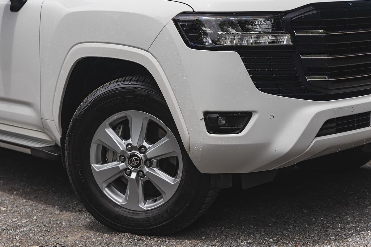 2023 Toyota Landcruiser GXL FJA300R