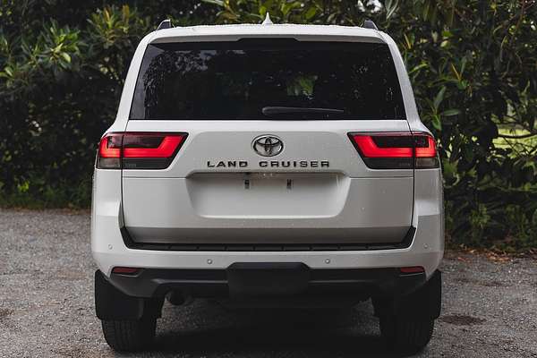 2023 Toyota Landcruiser GXL FJA300R