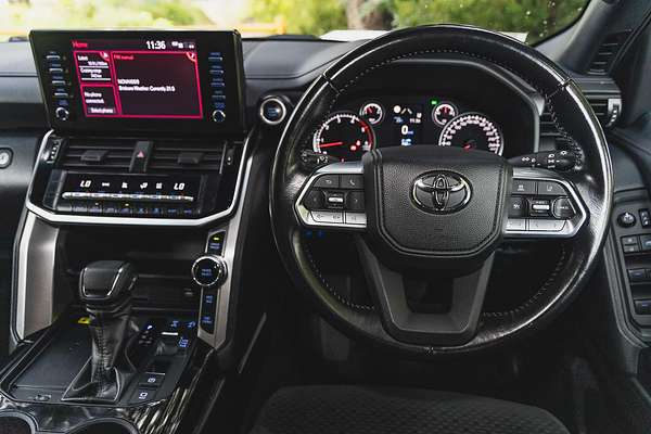 2023 Toyota Landcruiser GXL FJA300R