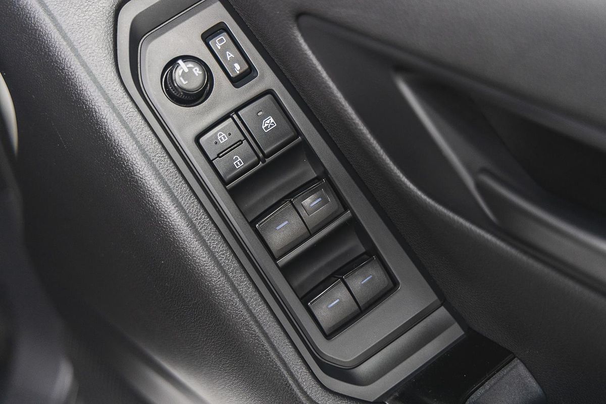 2023 Toyota Landcruiser GXL FJA300R