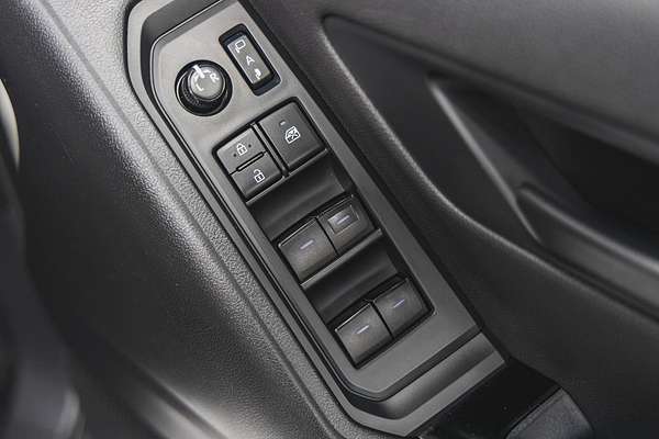 2023 Toyota Landcruiser GXL FJA300R