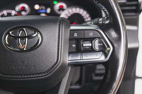 2023 Toyota Landcruiser GXL FJA300R