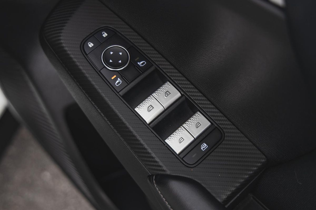 2023 Mitsubishi Outlander ES ZM