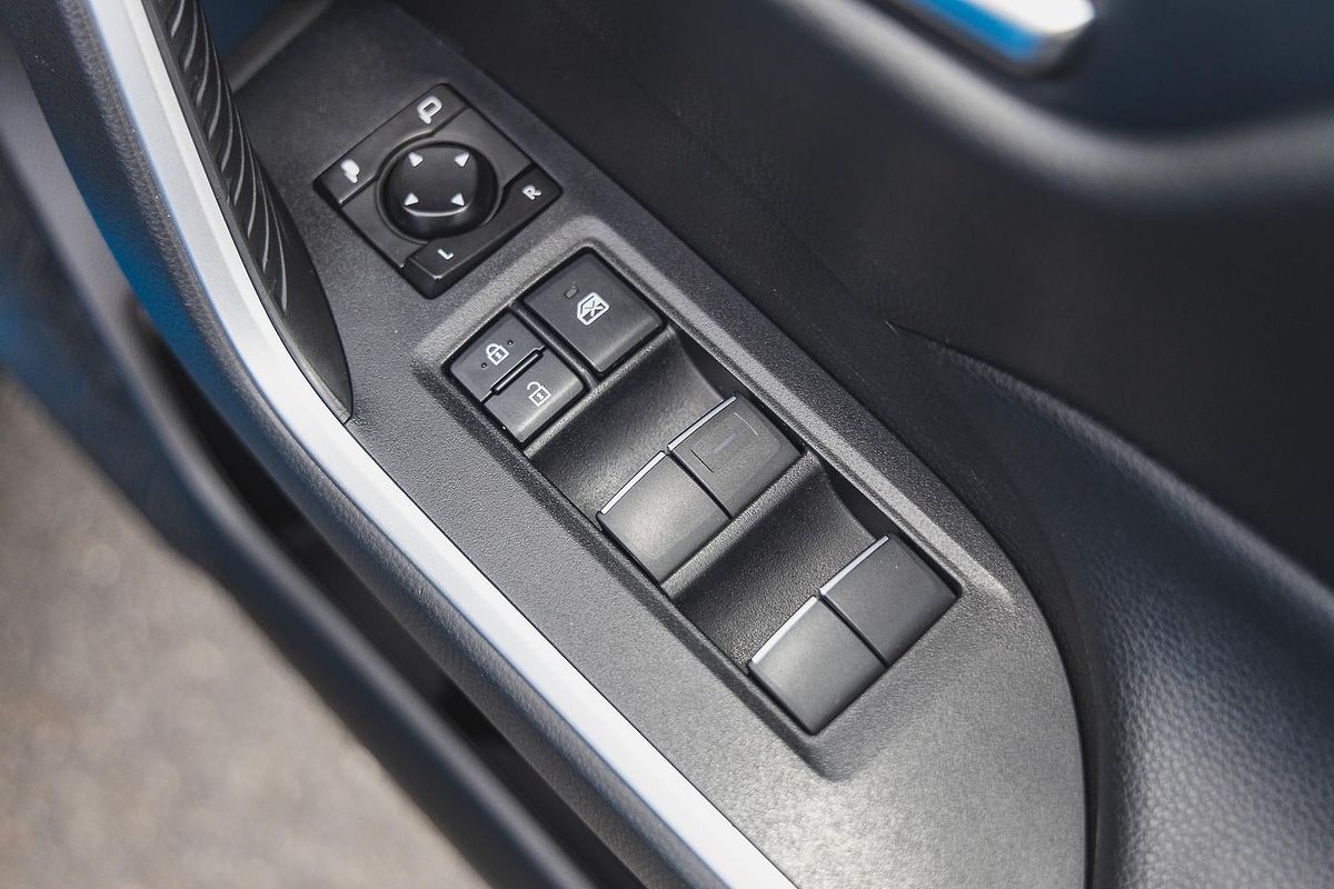 2020 Toyota RAV4 GXL MXAA52R