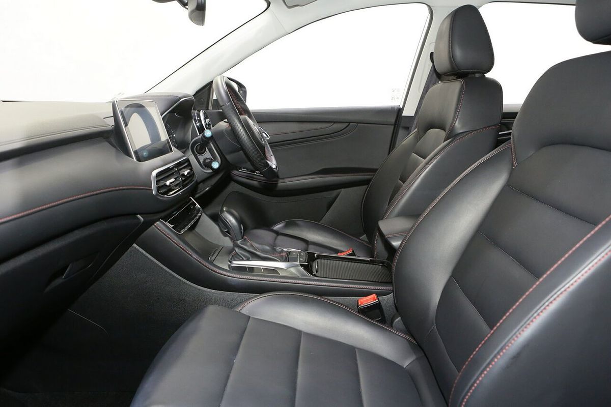 2024 MG HS Vibe SAS23