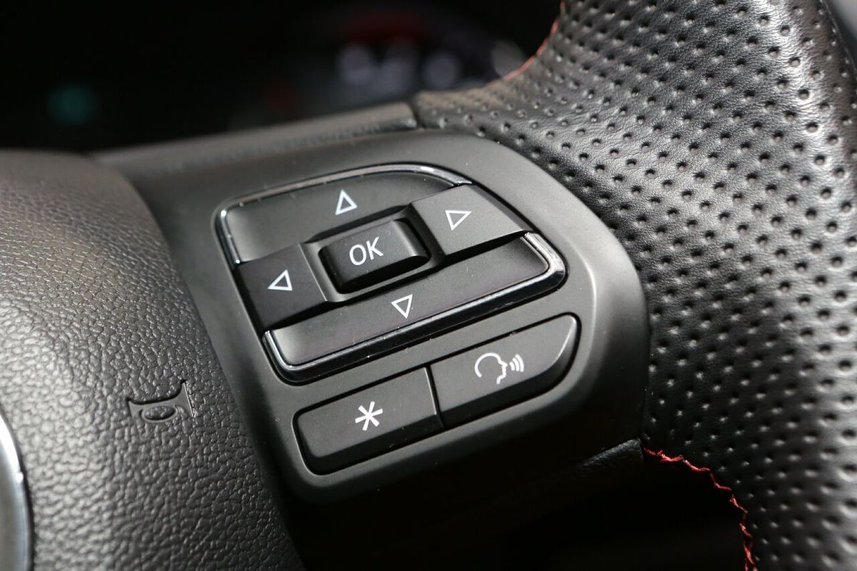 2024 MG HS Vibe SAS23