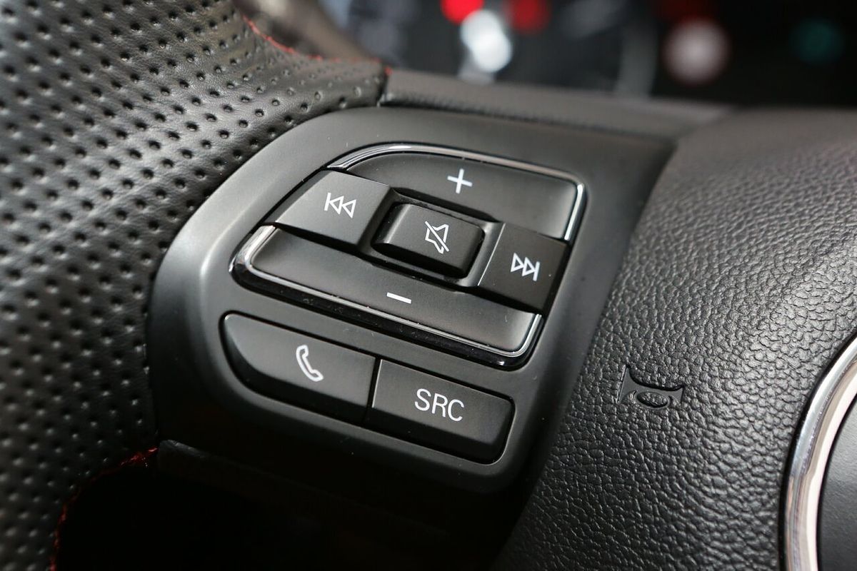 2024 MG HS Vibe SAS23