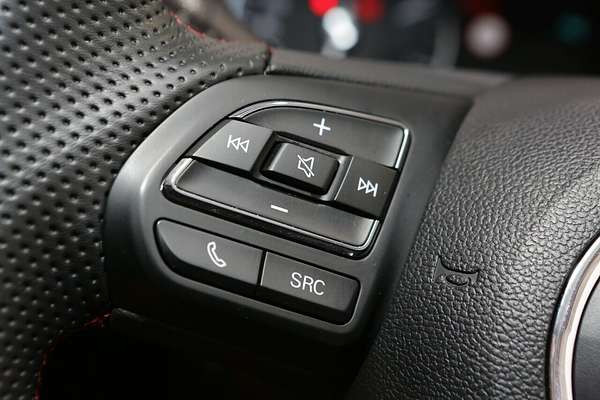 2024 MG HS Vibe SAS23