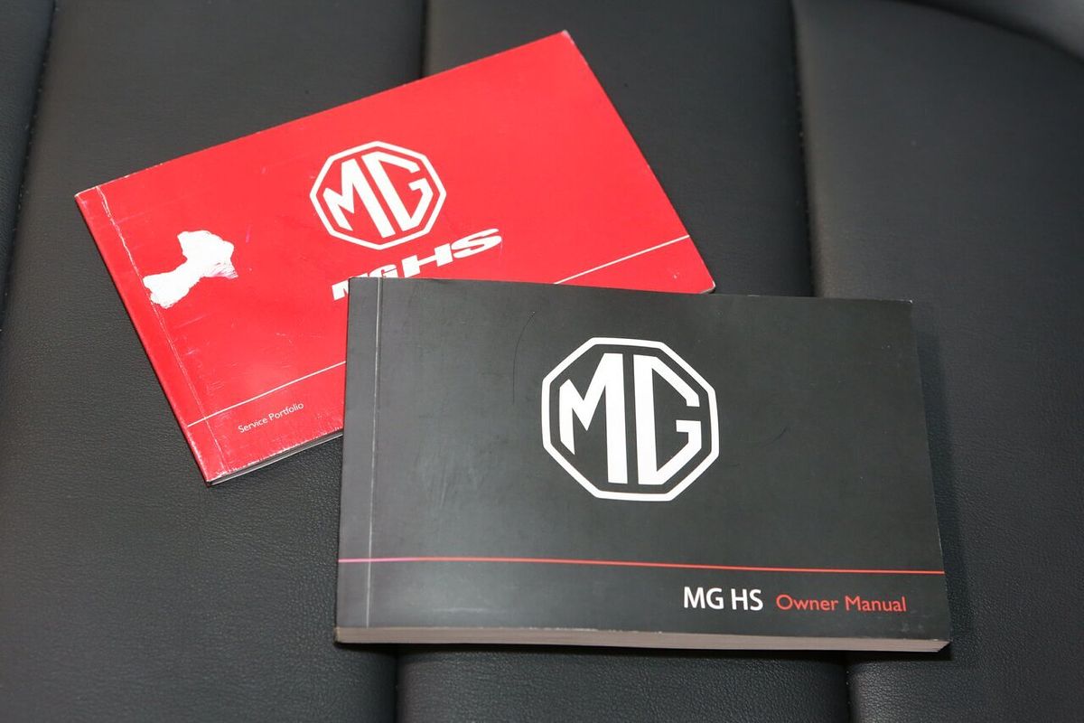 2024 MG HS Vibe SAS23