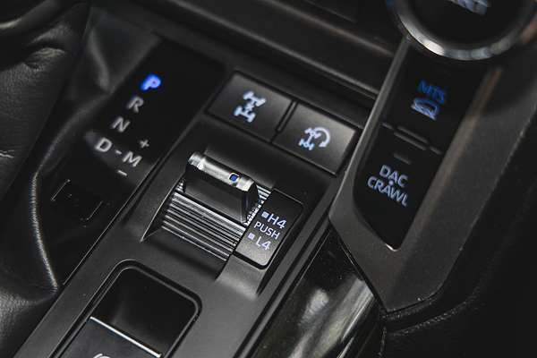 2023 Toyota Landcruiser GXL FJA300R