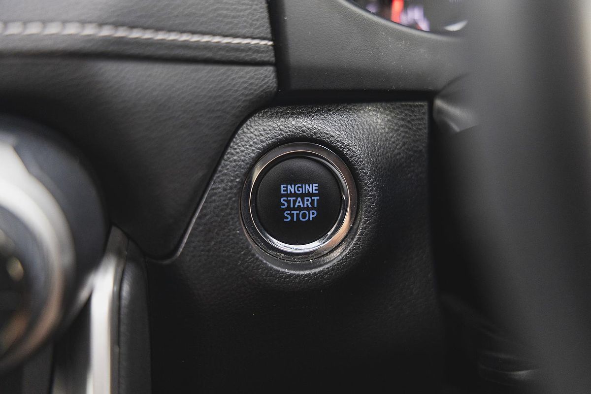 2020 Toyota RAV4 GXL MXAA52R