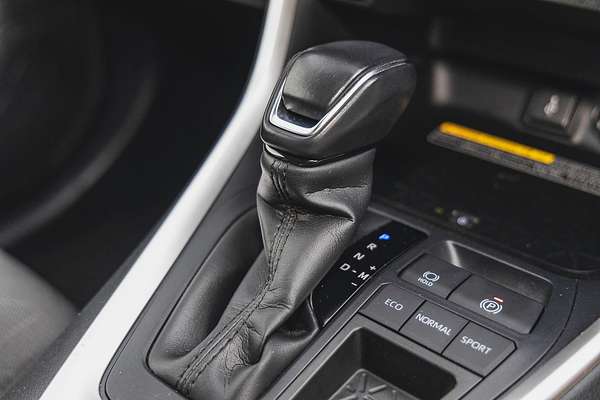 2020 Toyota RAV4 GXL MXAA52R