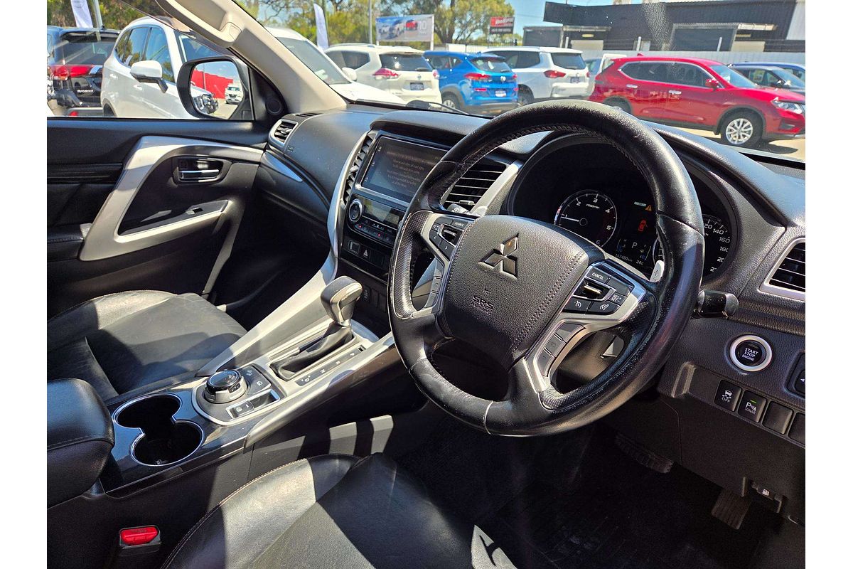 2016 Mitsubishi Pajero Sport GLS QE