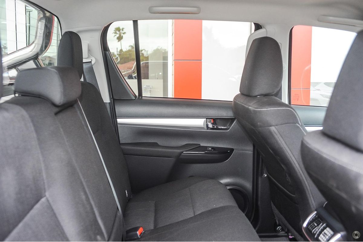 2021 Toyota Hilux SR5 GUN126R 4X4