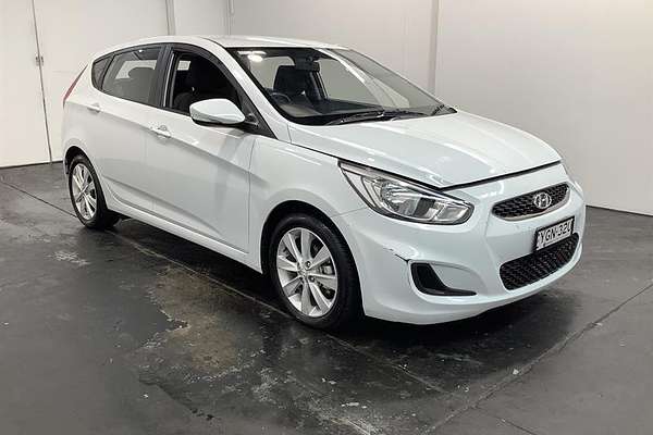 2019 Hyundai Accent Sport RB6