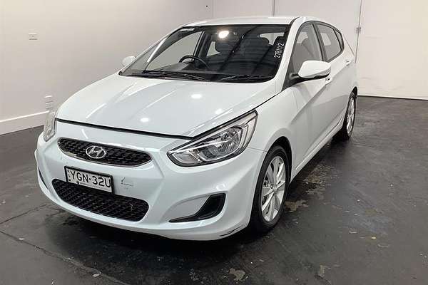 2019 Hyundai Accent Sport RB6