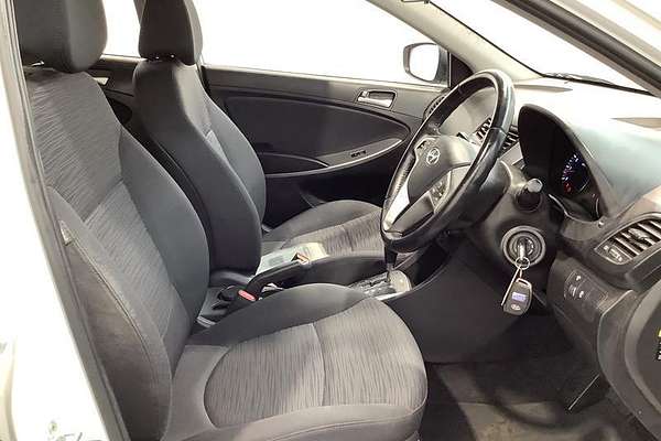 2019 Hyundai Accent Sport RB6