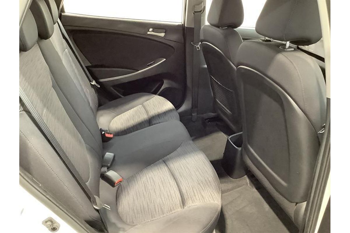 2019 Hyundai Accent Sport RB6