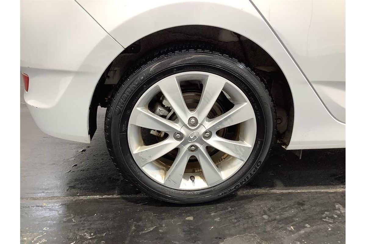 2019 Hyundai Accent Sport RB6