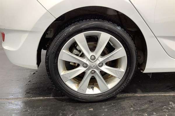 2019 Hyundai Accent Sport RB6