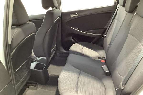 2019 Hyundai Accent Sport RB6