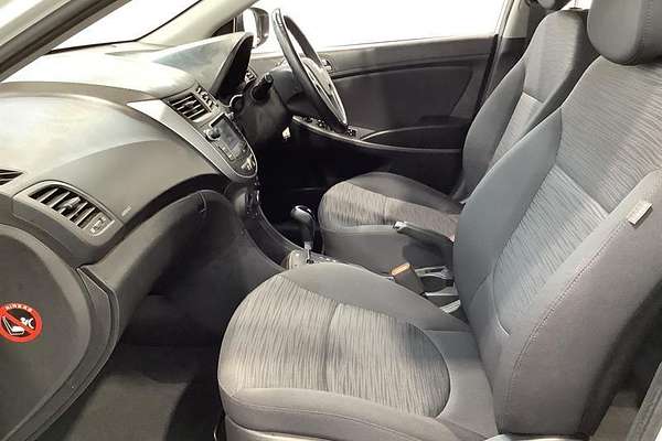 2019 Hyundai Accent Sport RB6